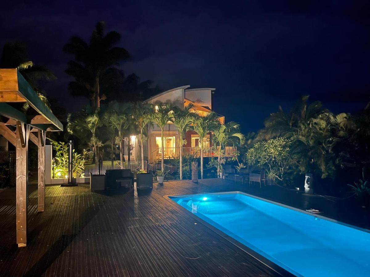 Grande Villa Au Calme - Vue Exceptionnelle - Climatisation - Piscine Sel Chauffee - Jardin Tropical Vincendo Exteriör bild