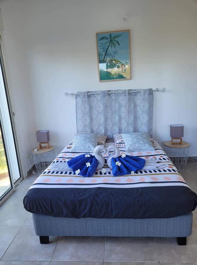 Grande Villa Au Calme - Vue Exceptionnelle - Climatisation - Piscine Sel Chauffee - Jardin Tropical Vincendo Exteriör bild