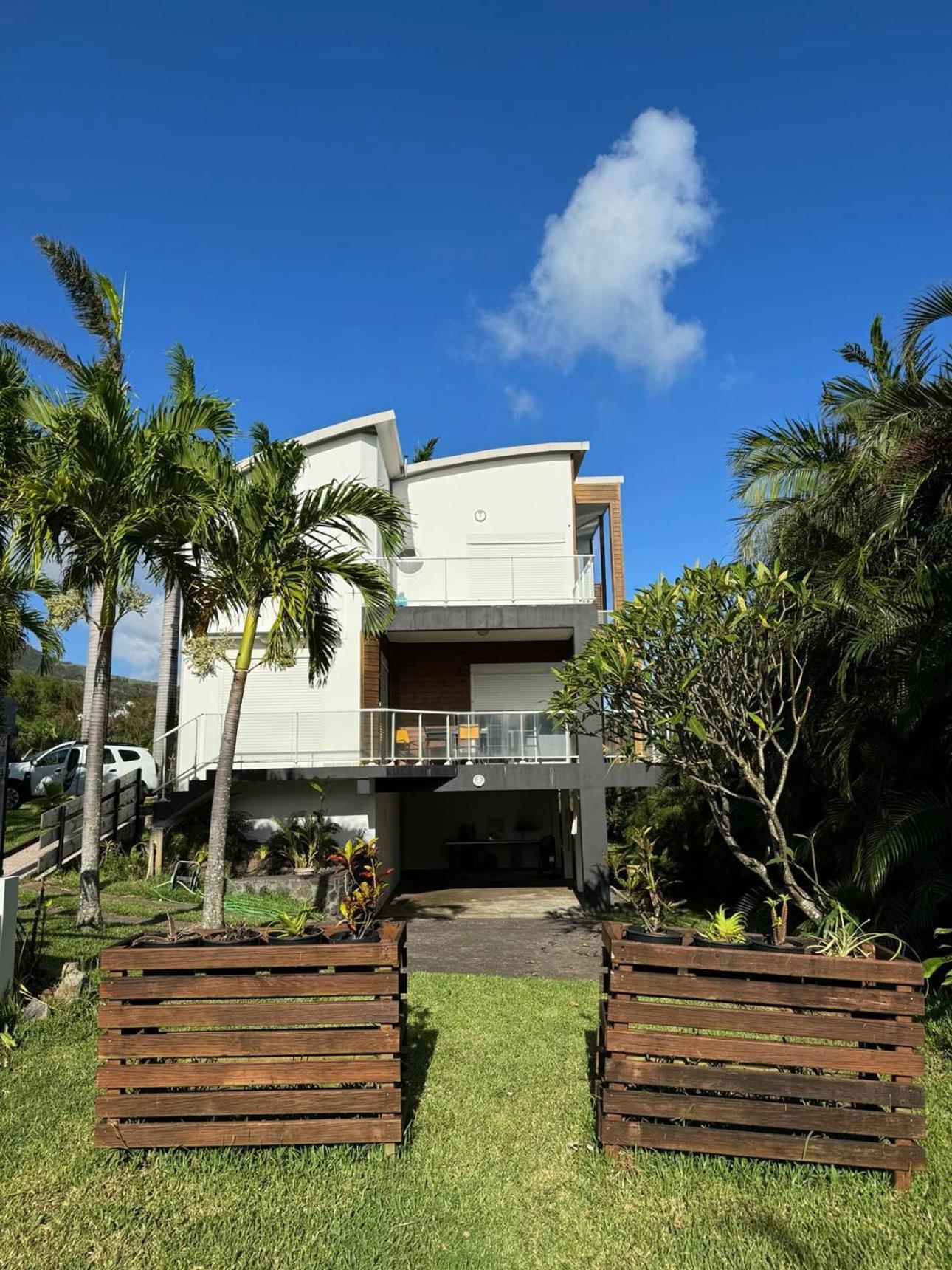 Grande Villa Au Calme - Vue Exceptionnelle - Climatisation - Piscine Sel Chauffee - Jardin Tropical Vincendo Exteriör bild