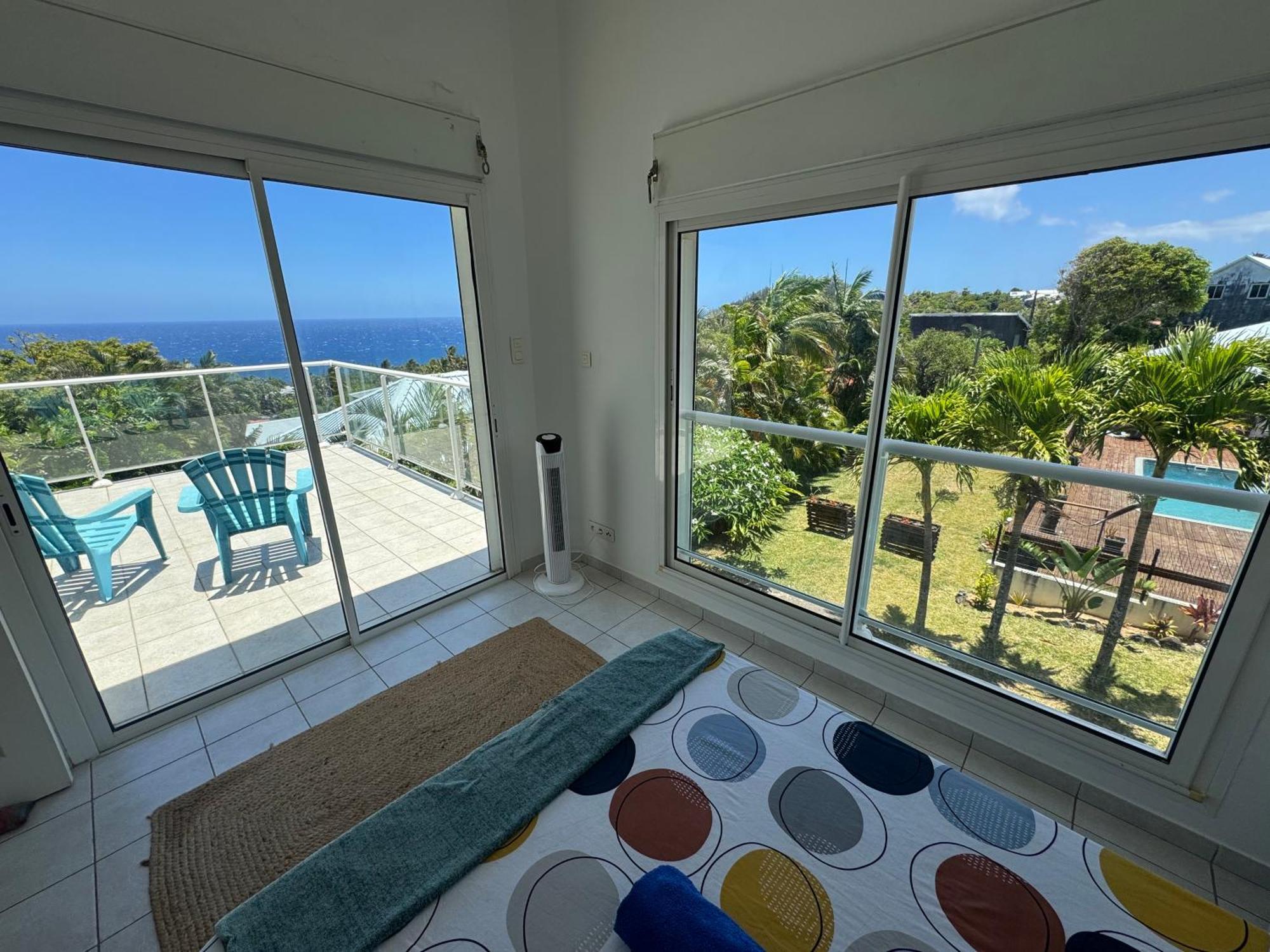 Grande Villa Au Calme - Vue Exceptionnelle - Climatisation - Piscine Sel Chauffee - Jardin Tropical Vincendo Exteriör bild