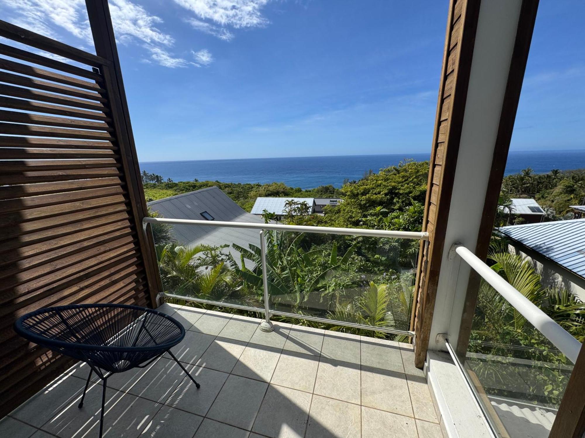 Grande Villa Au Calme - Vue Exceptionnelle - Climatisation - Piscine Sel Chauffee - Jardin Tropical Vincendo Exteriör bild
